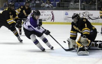 Lone Star edges Austin to even series