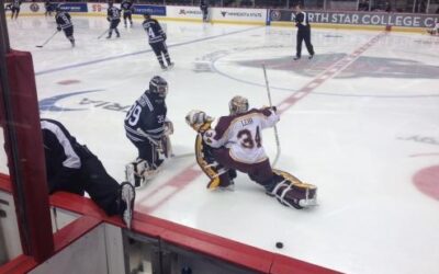 BRUINS ALUMNI REPORT: Smith wins Hockey East Player of the Week