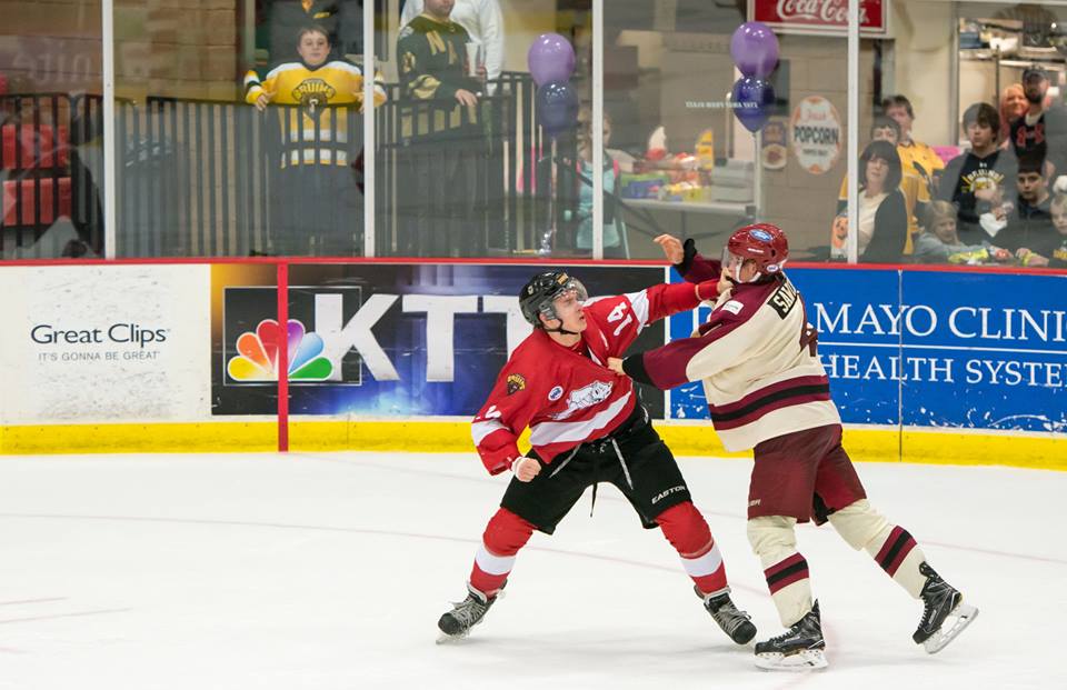 Second Period Shootout Dooms Bruins in Loss to Minot