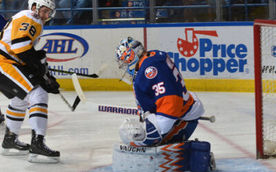 BRUINS ALUMNI REPORT: Goalie Gobbles