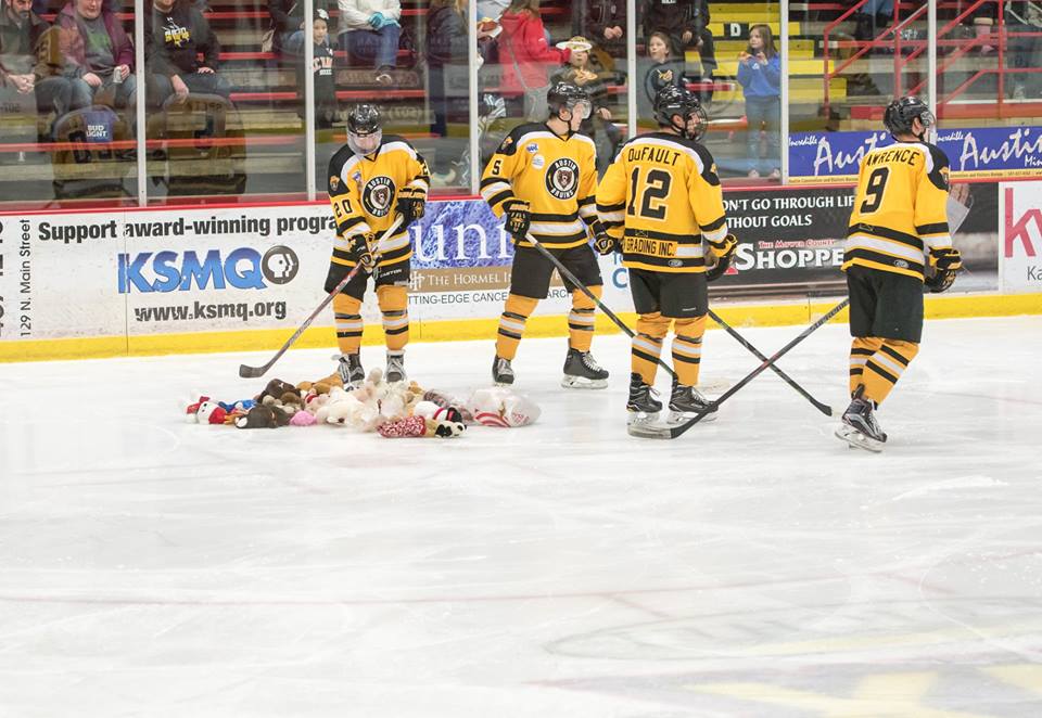 Teddy Bears Fly, But Bruins Fall to Wings