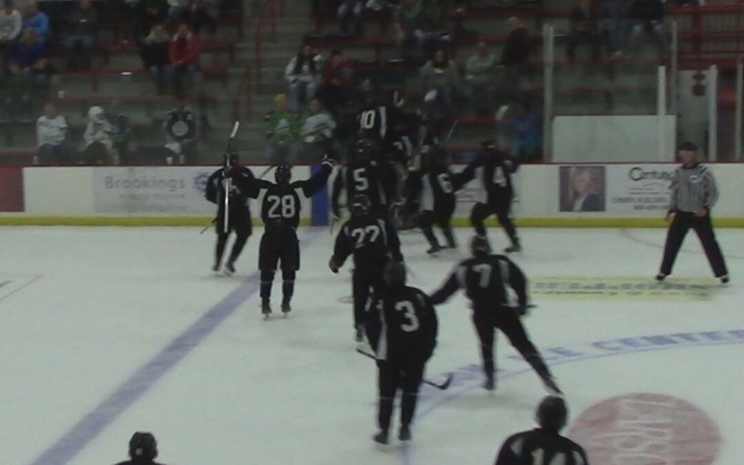 Brandt Burns Blizzard as Bruins Sweep