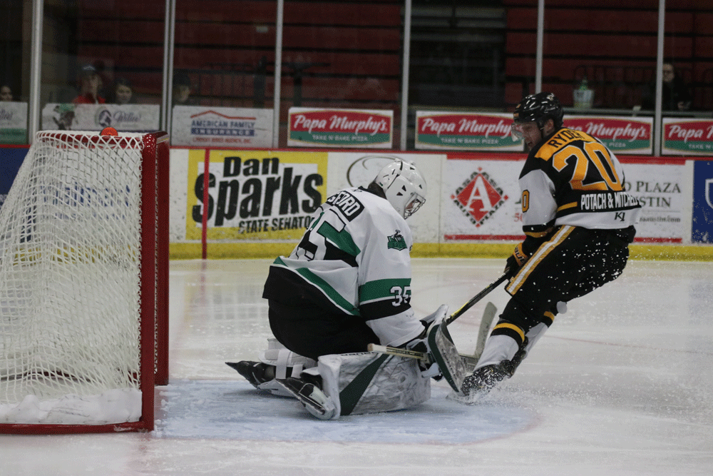 Spirited Third Period Comes Up Short for Bruins, Steel Win 3-1